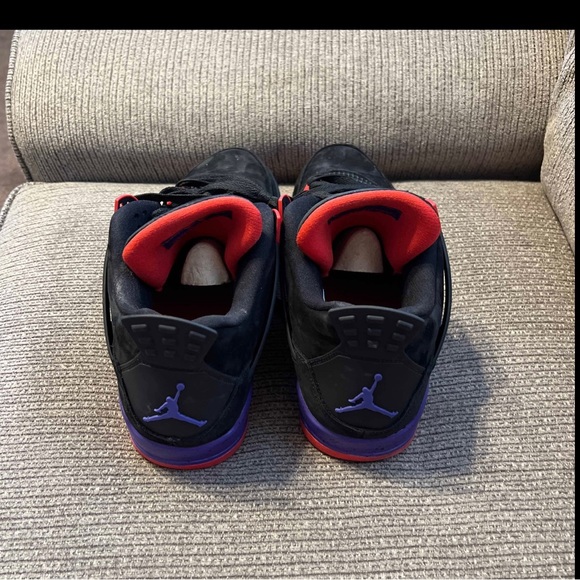 Jordan 4 Raptors - Picture 5 of 8